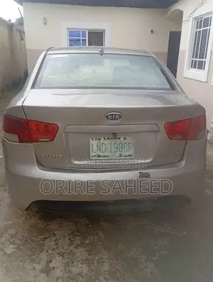 Kia Cerato 2010 Gray