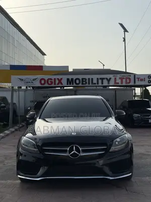 Mercedes-Benz C300 Sport 4Matic Sedan AWD (2.0L 4cyll 7A) 2016 Black