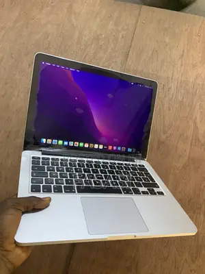 Laptop Apple MacBook Pro 2015 8GB Intel Core i7 SSD 256GB