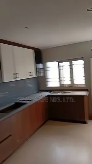 4bdrm Duplex in Utako for rent
