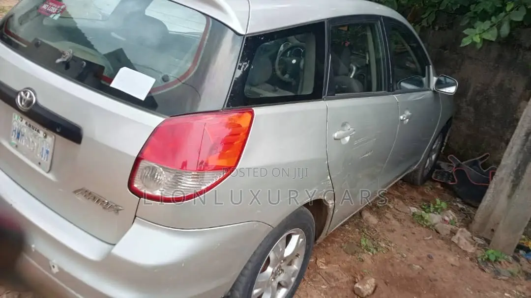 Toyota Matrix 2007 Silver
