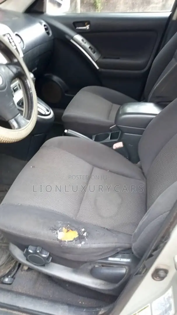 Toyota Matrix 2007 Silver