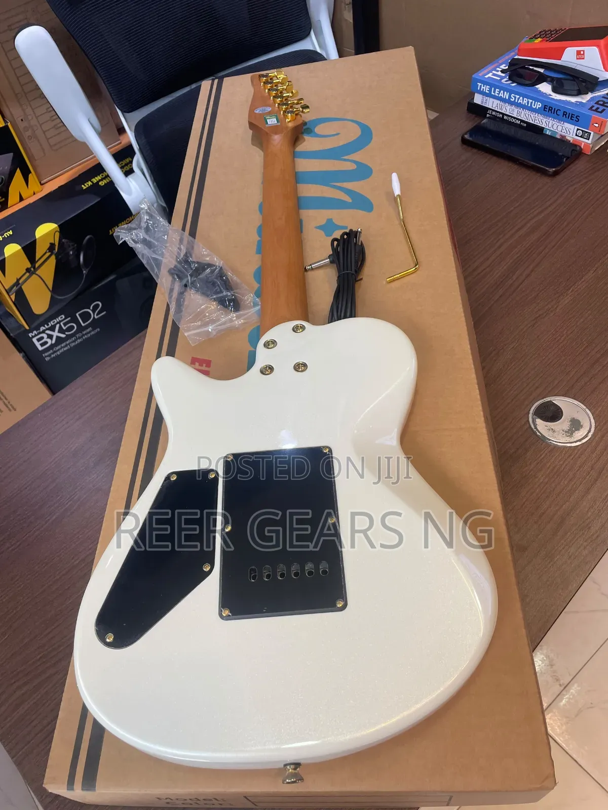 Minsine Pro Electric Guitar SSH White