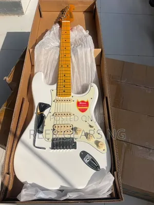 White Bullfighter Electric Strat Guitar SSH
