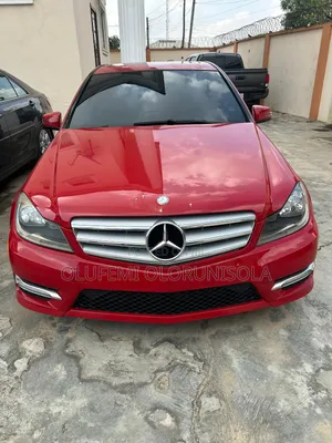 Mercedes-Benz C250 2013 Red
