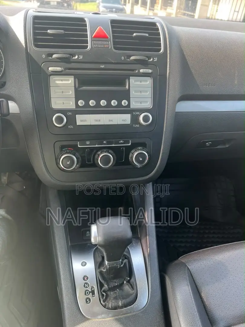 Volkswagen Jetta 2010 Gray