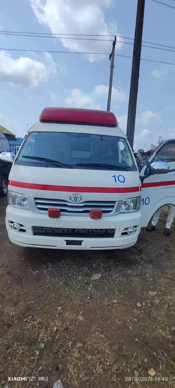 Toyota HiAce 2020 White
