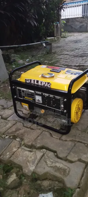 Fairly Used Elepaq SV3200 Generator (3.5HP)