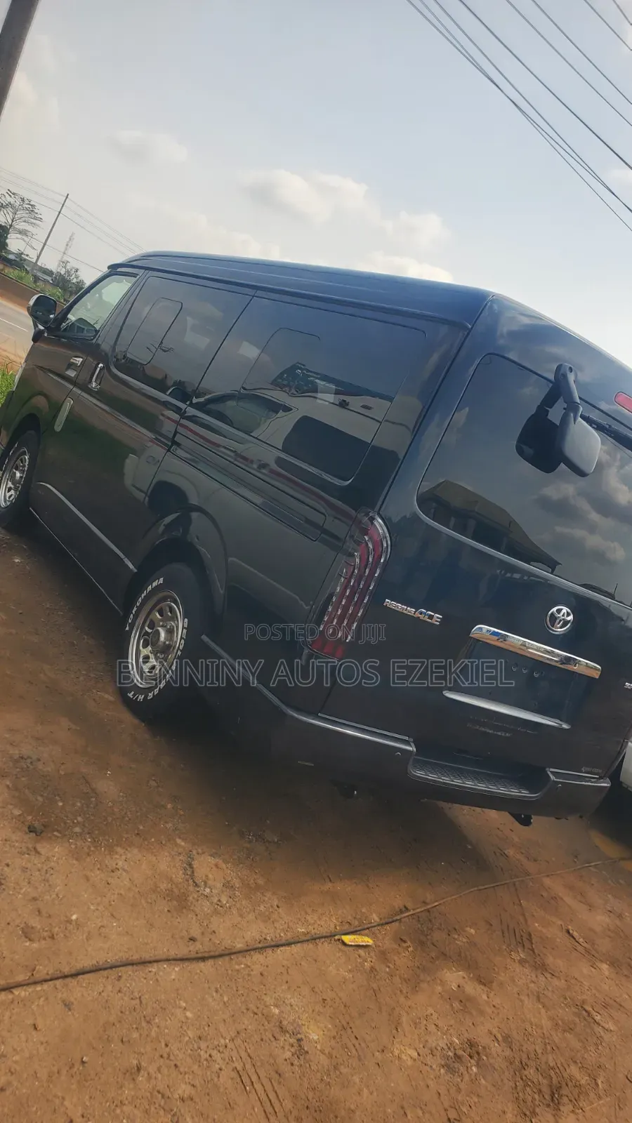 Toyota HiAce 2015 Grey