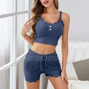 2Sets of Ladies Underwears