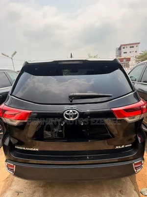 Toyota Highlander XLE 2019 Black