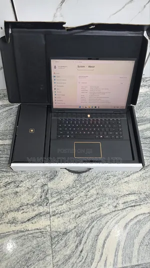 Laptop Dell Allienware M18 R1 32GB Intel Core Ultra 7 SSD 1T