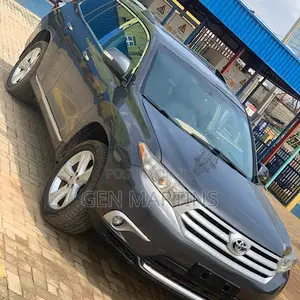 Toyota Highlander Limited 2012 Gray