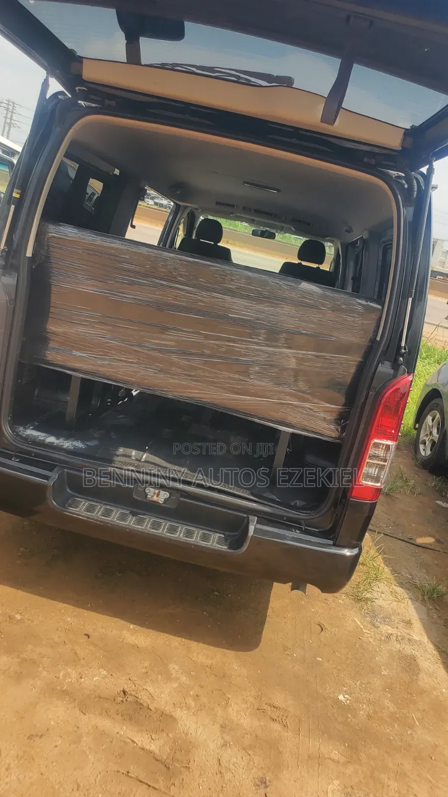 Toyota HiAce 2013 Grey