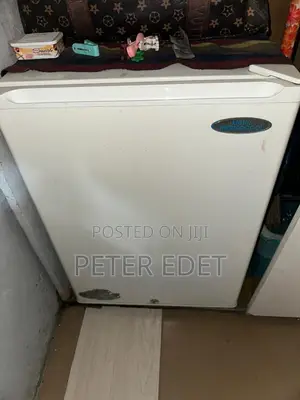 Fridge/ Freezer