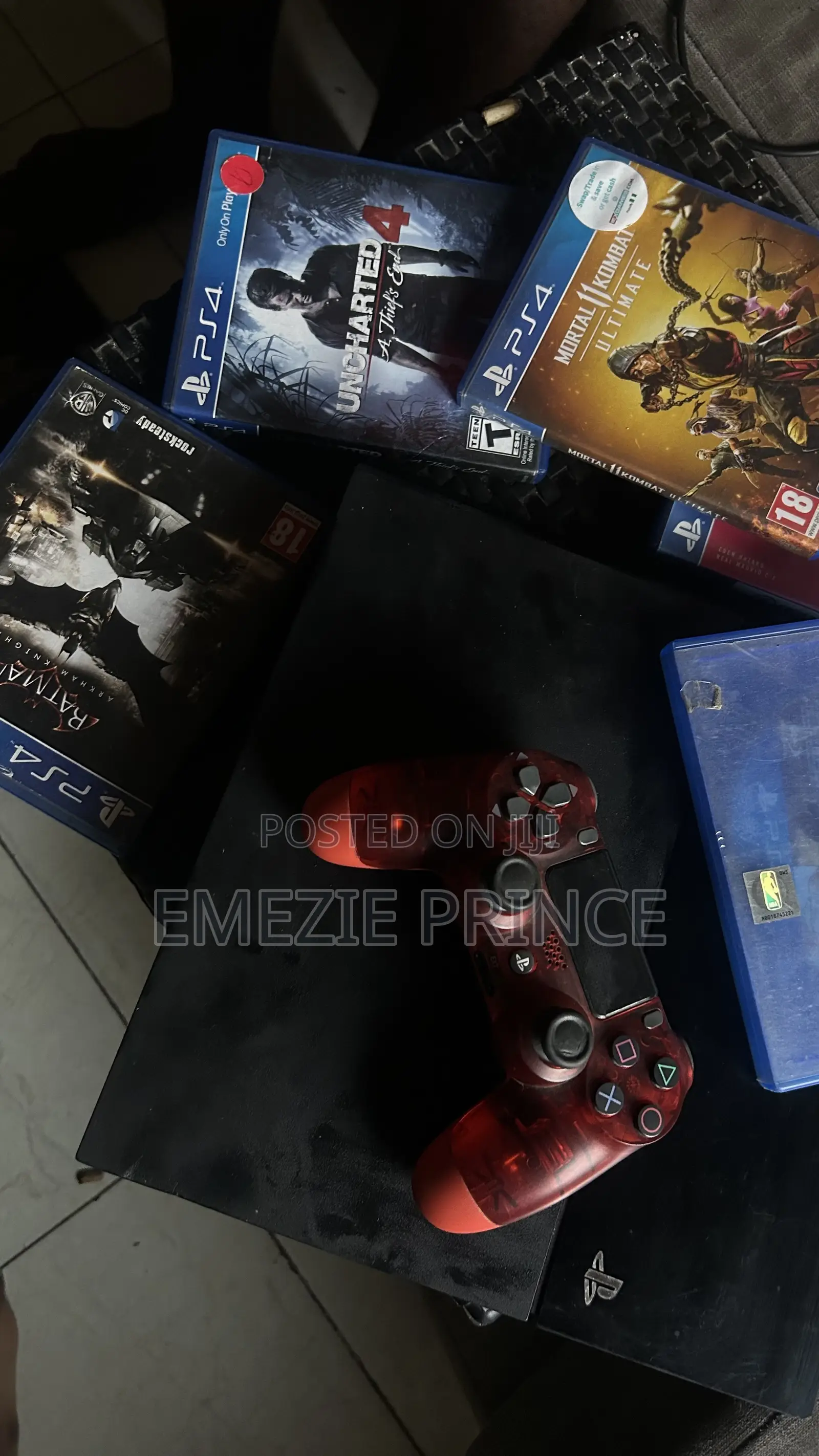 PS4 Fat + One Pad + 5 Games