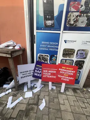 Custom Placards in 2hrs