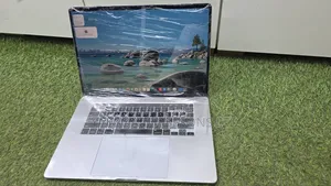 Laptop Apple MacBook Pro 2019 32GB Intel Core i9 SSD 512GB