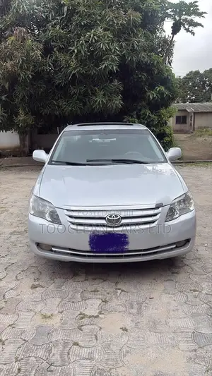 Toyota Avalon Limited 2010 Silver