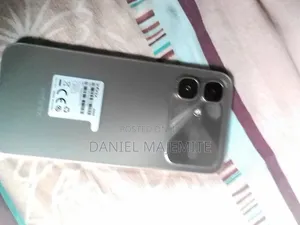 Infinix Smart 20 64 GB Silver
