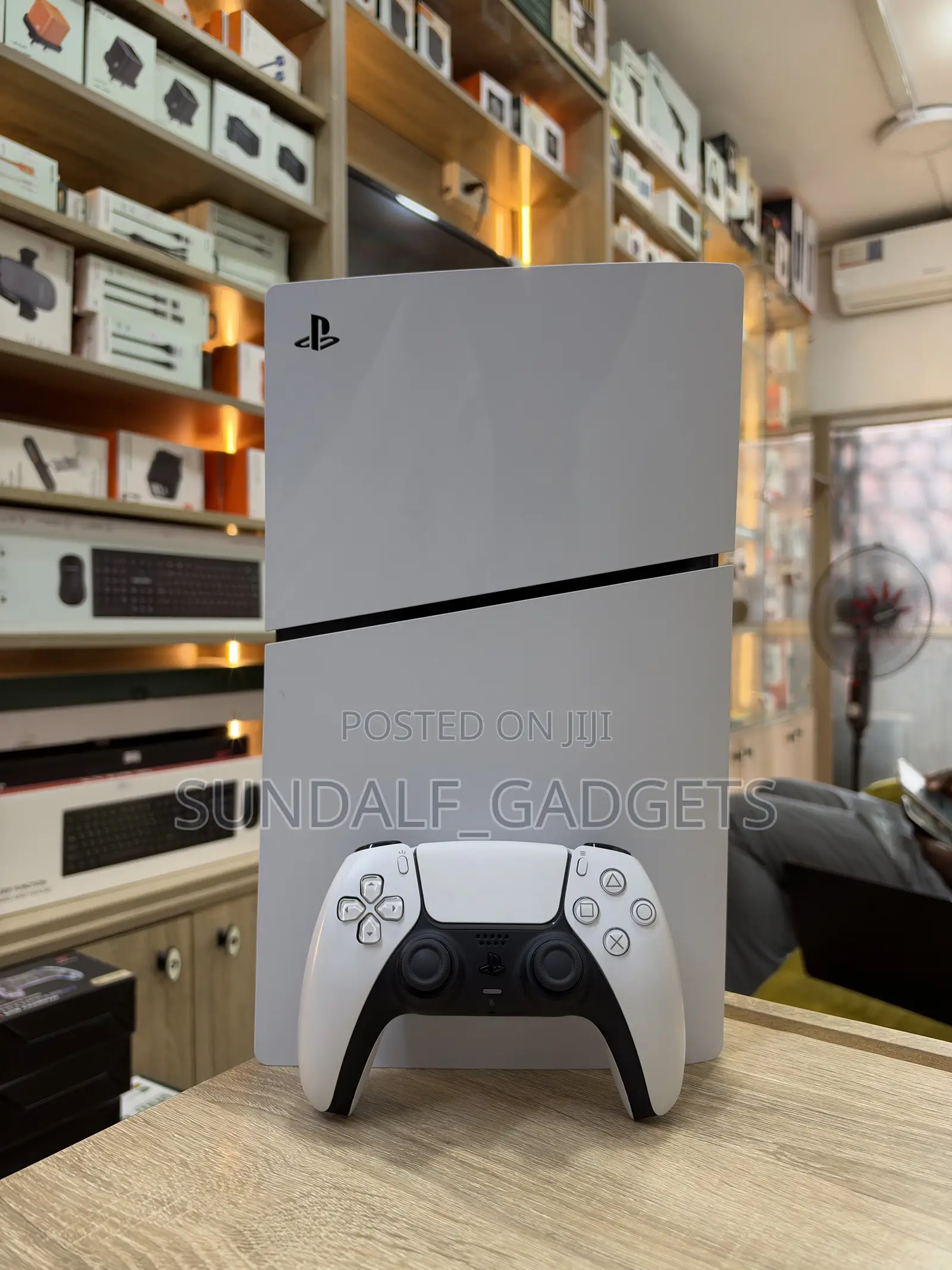 PS5 Slim + 1pad