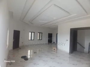 3bdrm Block of Flats in Sabon Lugbe for rent