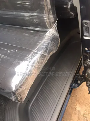 Toyota HiAce 2013 Blue