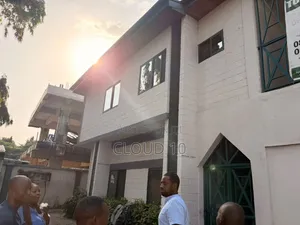 5bdrm Duplex in Wuse 2 for rent