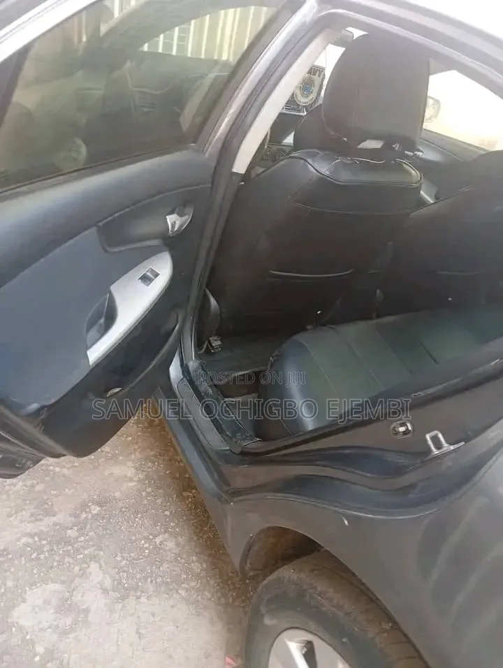 Toyota Corolla 2011 Gray