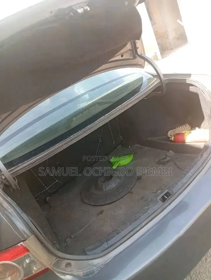 Toyota Corolla 2011 Gray