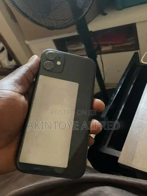 Apple iPhone 11 64 GB Black