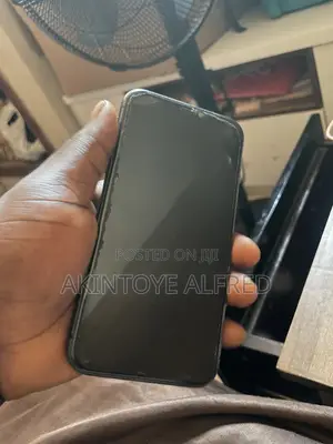 Apple iPhone 11 64 GB Black