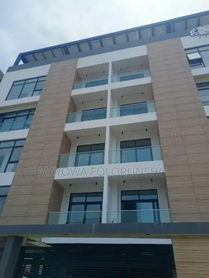 3bdrm Block of Flats in Lekki Phase 1 Off for rent