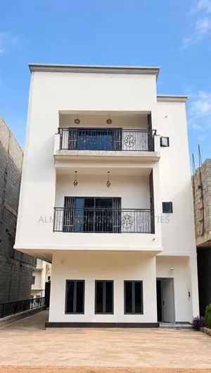 5bdrm Townhouse/Terrace in Mbora for sale