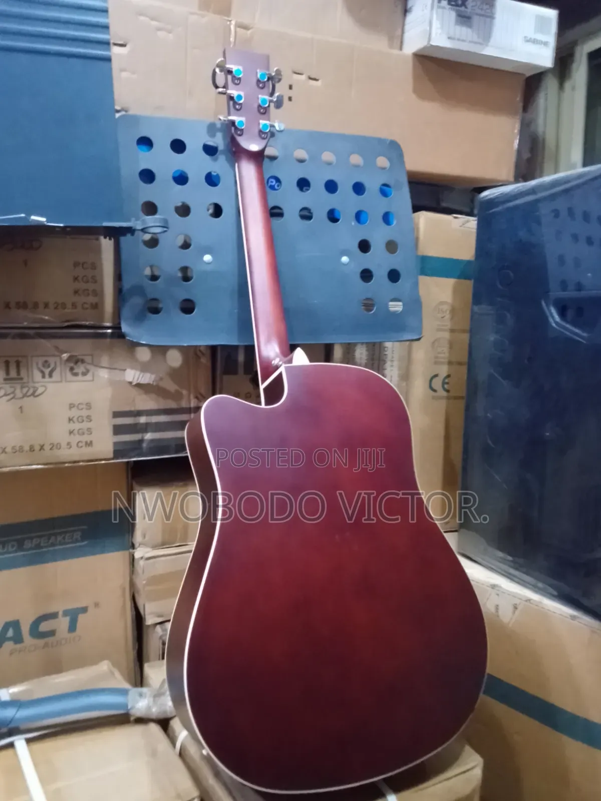 Box Guitar Semi Acoustic