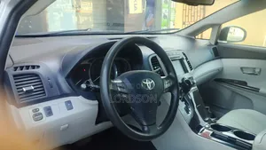 Toyota Venza Limited 2011 Silver