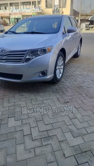 Toyota Venza Limited 2011 Silver