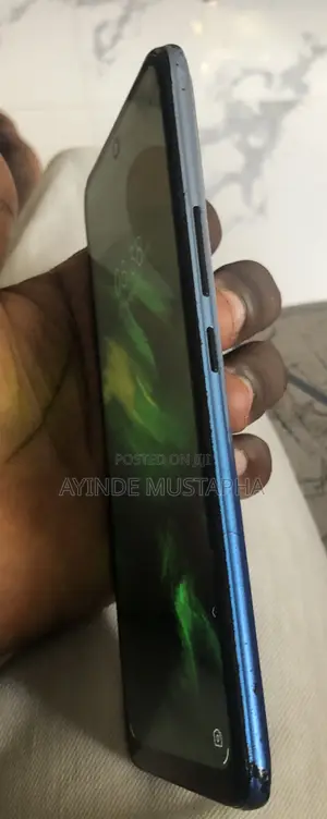 Infinix Hot 12 play 128 GB Blue
