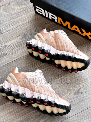 Original Nike Air Max DN8 Sneakers