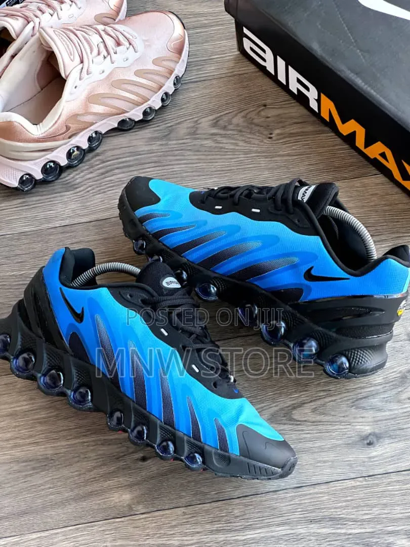 Original Nike Air Max DN8 Sneakers
