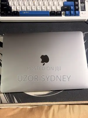 Laptop Apple MacBook Pro 2020 M1 16GB Apple M1 SSD 256GB