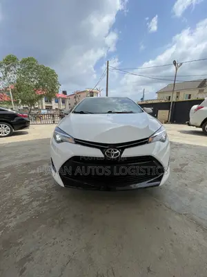 Toyota Corolla 2017 White