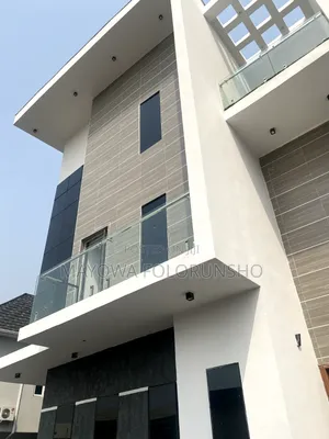 4bdrm Townhouse / Terrace in Ikoyi for rent