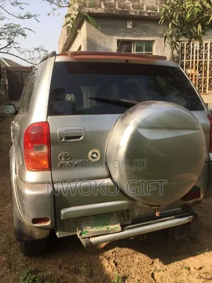 Toyota RAV4 Automatic 2003 Silver