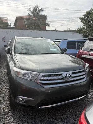 Toyota Highlander 2013 Green
