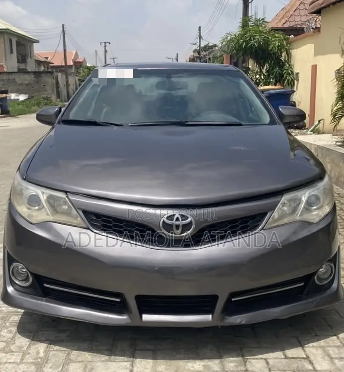 Toyota Camry 2014 Gray