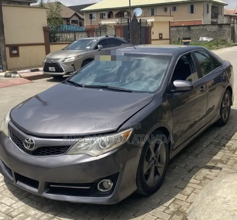 Toyota Camry 2014 Gray