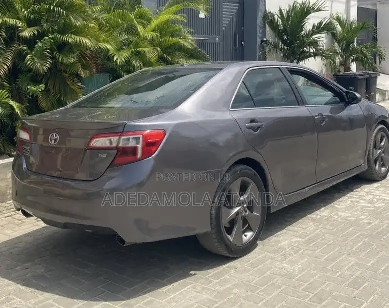 Toyota Camry 2014 Gray