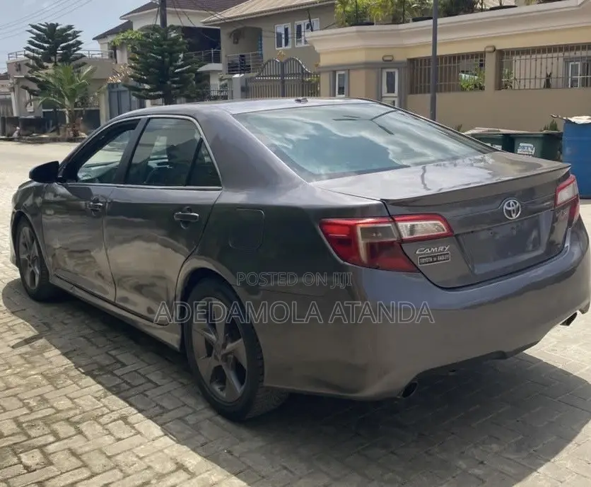 Toyota Camry 2014 Gray