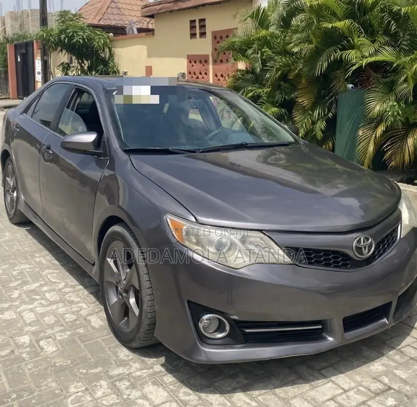 Toyota Camry 2014 Gray
